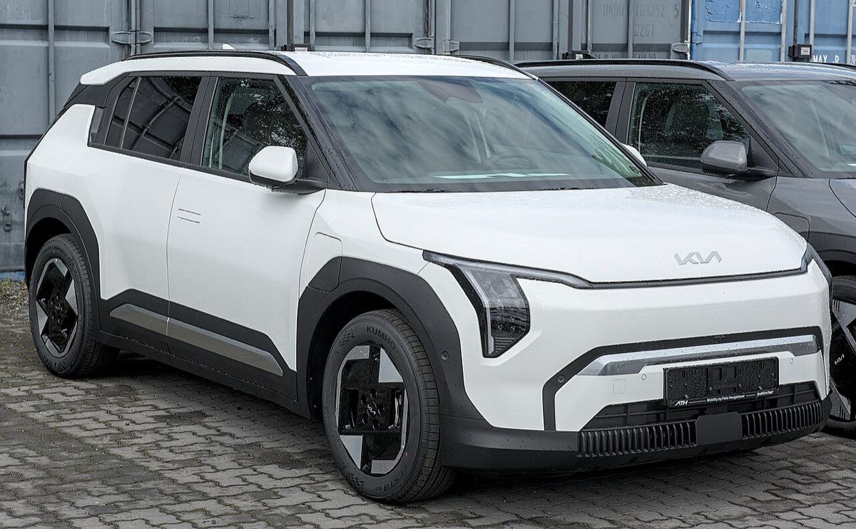 Kia EV3, front three-quarter view