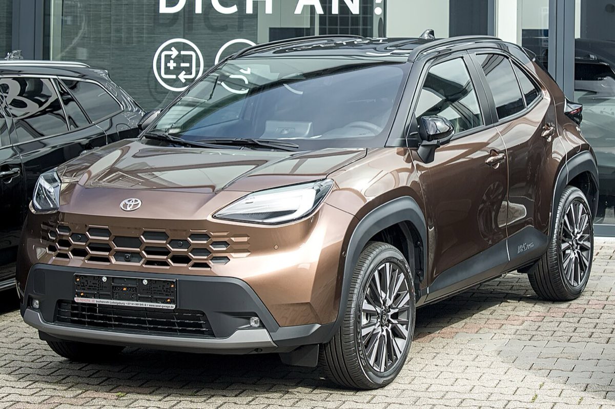 Toyota Yaris Cross, schuin voor